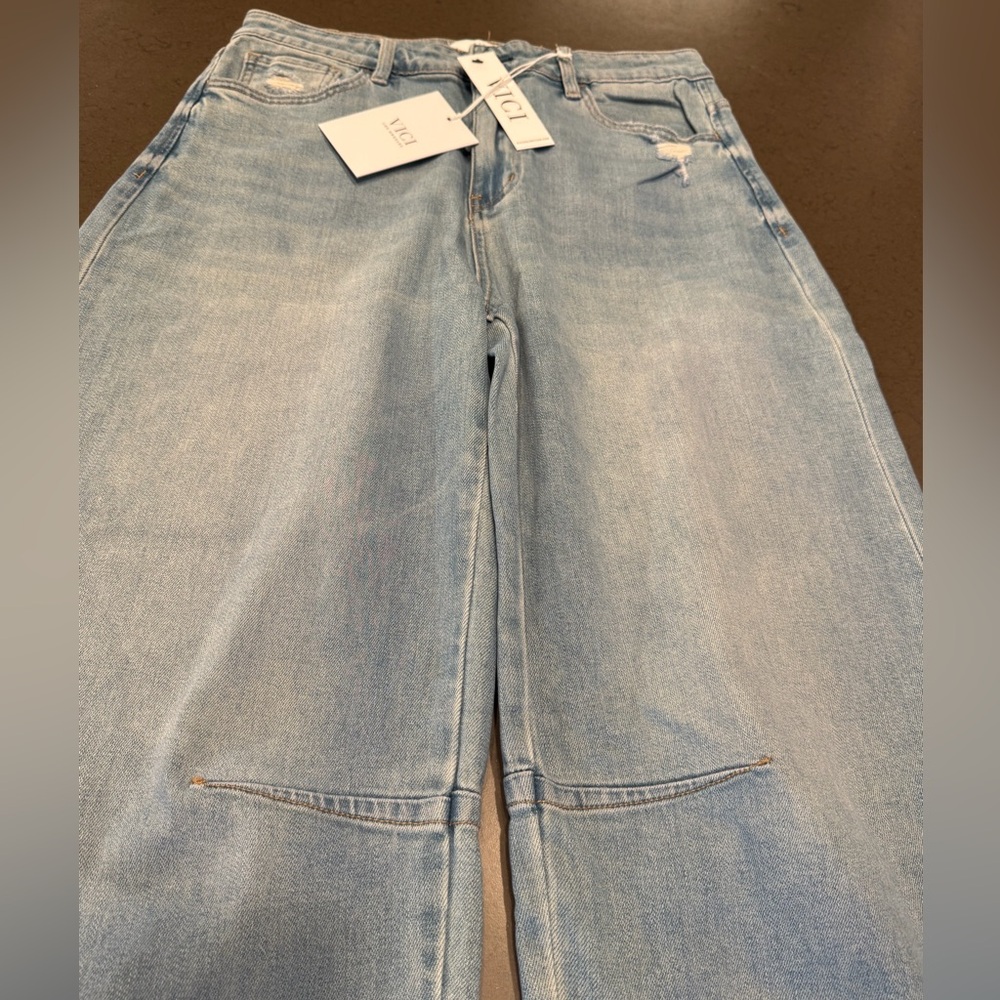 NWT Evangelina Distressed Barrel Jeans Sz: 29 & 31 - Picture 9 of 16
